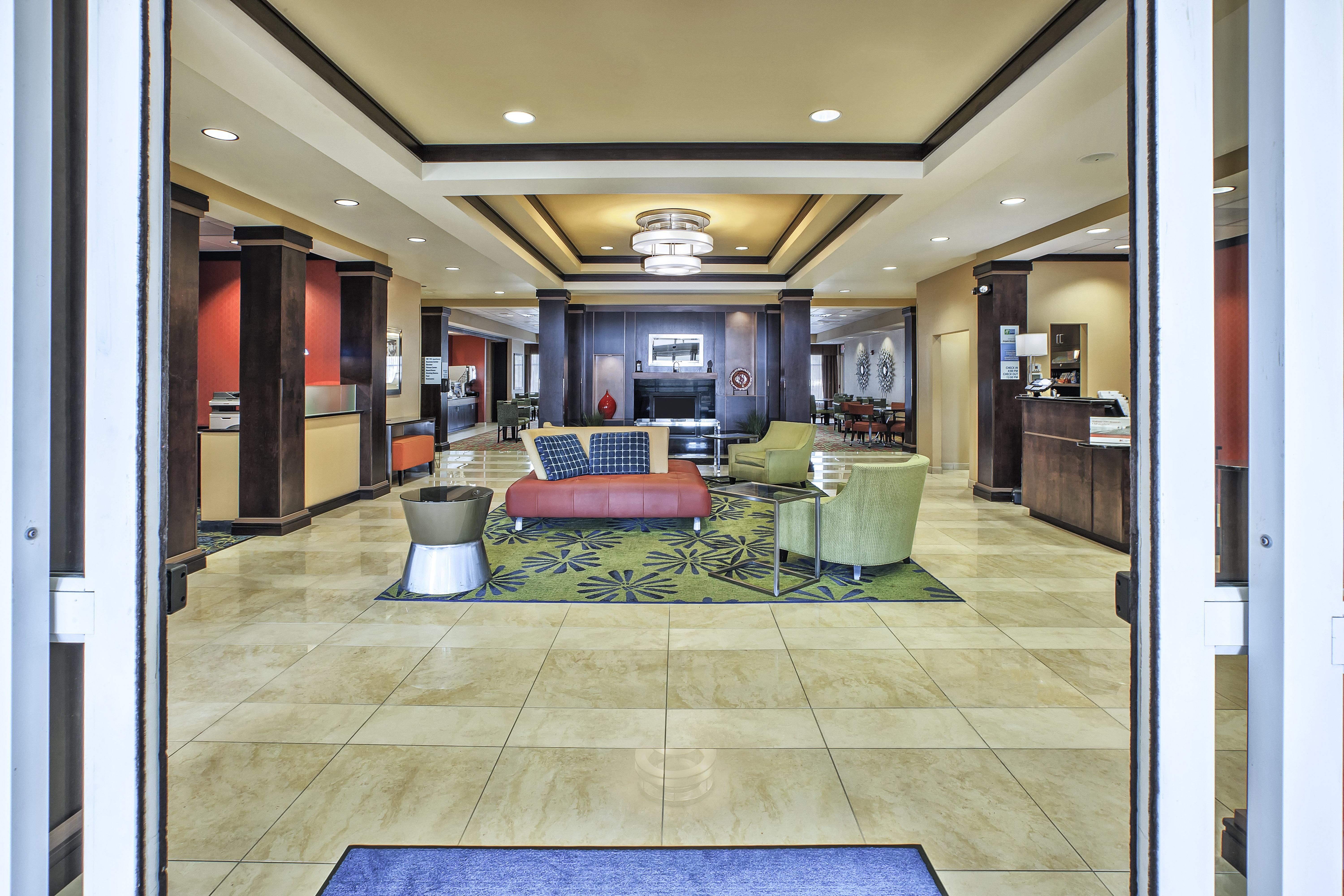 Holiday Inn Express & Suites Dayton South - I-675 By Ihg Shanersville Exterior photo