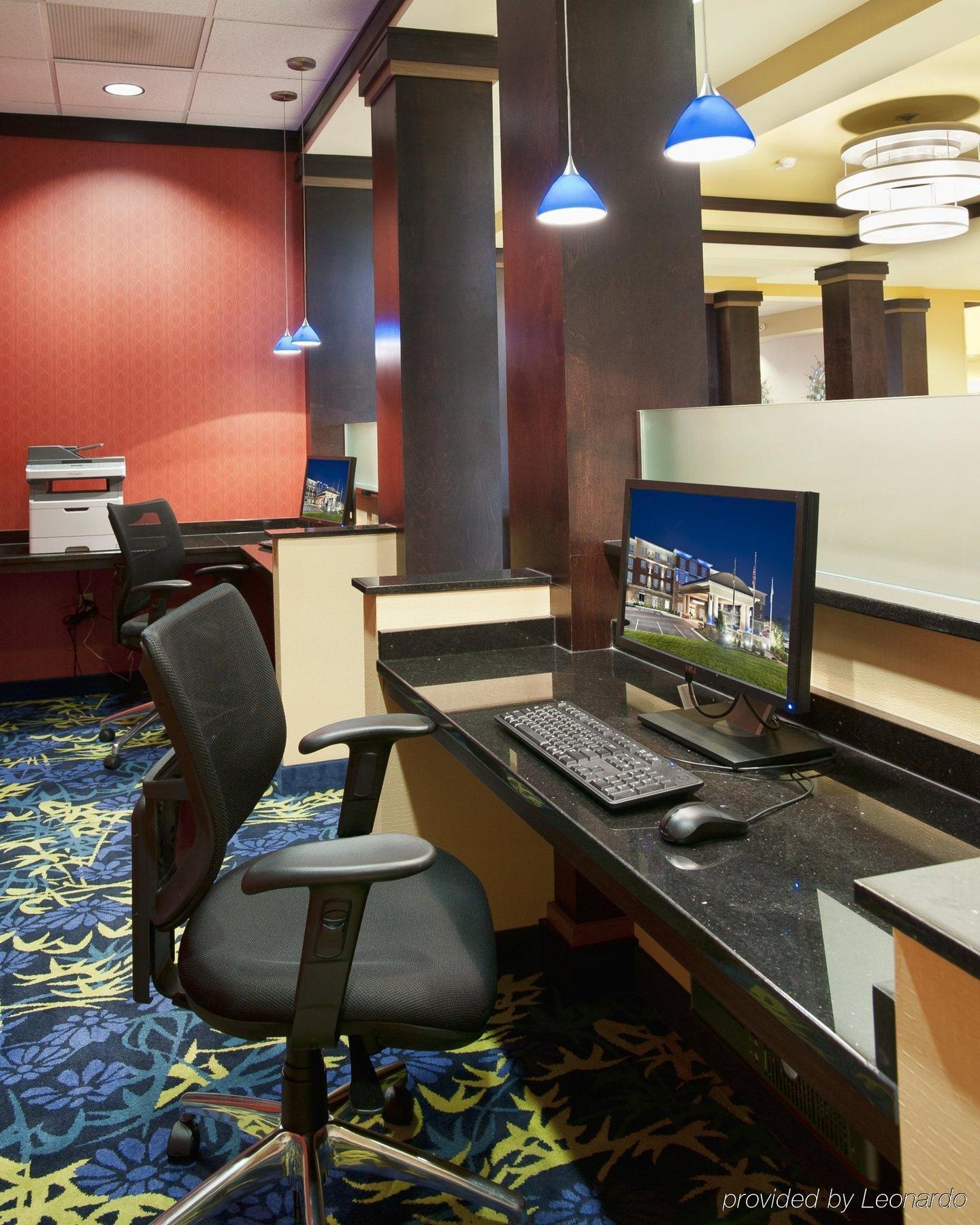 Holiday Inn Express & Suites Dayton South - I-675 By Ihg Shanersville Facilities photo