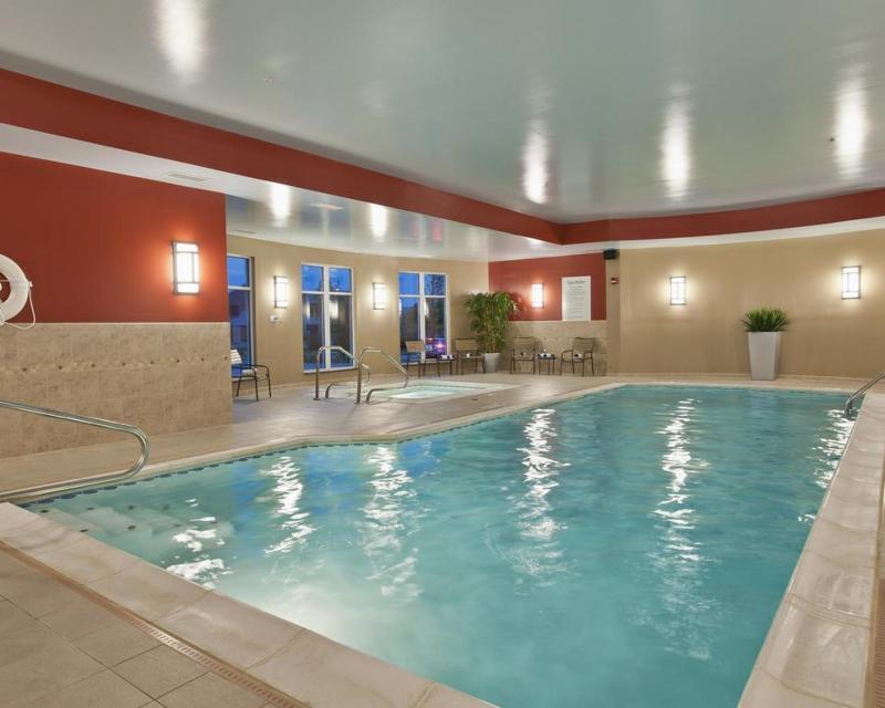 Holiday Inn Express & Suites Dayton South - I-675 By Ihg Shanersville Exterior photo